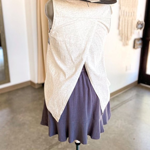 TALIAH TANK - NWT - Picture 2 of 8